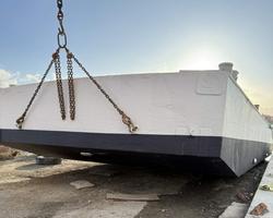2025 Barge Dumb