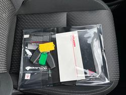 2022 MITSUBISHI OUTLANDER ES 7 SEAT (2WD)