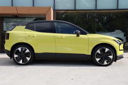 2023 Volvo EX30 Single Motor Extended Range Ultra