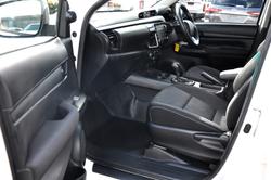 2020 Toyota Hilux 4x4 SR 2.8L T Diesel Automatic Double Cab
