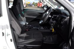 2020 Toyota Hilux 4x4 SR 2.8L T Diesel Automatic Double Cab