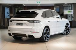 2022 Porsche Cayenne Platinum Edition