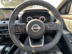 2025 NISSAN XTRAIL N-TREK