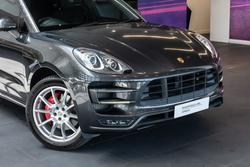 2016 Porsche Macan Turbo