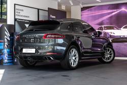 2016 Porsche Macan Turbo