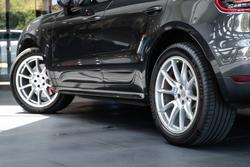 2016 Porsche Macan Turbo