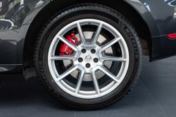 2016 Porsche Macan Turbo