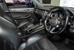 2016 Porsche Macan Turbo