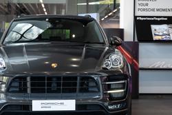 2016 Porsche Macan Turbo