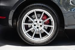 2016 Porsche Macan Turbo