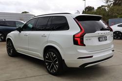 2025 Volvo XC90 Ultra B5 Dark