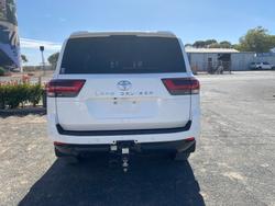 2022 Toyota Landcruiser