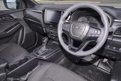 2025 Isuzu D-MAX X-RIDER