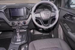 2025 Isuzu D-MAX X-RIDER