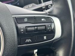 2022 Kia
                Sportage S
