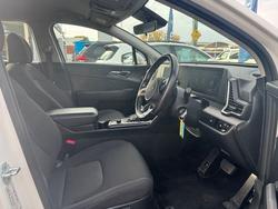 2022 Kia
                Sportage S
