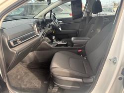 2022 Kia
                Sportage S