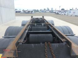 2006 Chris's Body Builders 3 Axle Bin Dog Trailer