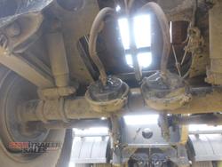 2006 Chris's Body Builders 3 Axle Bin Dog Trailer