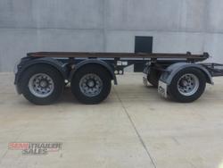 2006 Chris's Body Builders 3 Axle Bin Dog Trailer