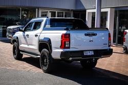 2024 MITSUBISHI TRITON GSR (4x4)