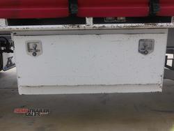 2009 Krueger 10 Pallet Dog Curtainsider