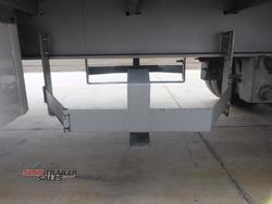 2009 Krueger 10 Pallet Dog Curtainsider