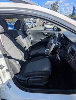 2024 KIA STONIC YB
