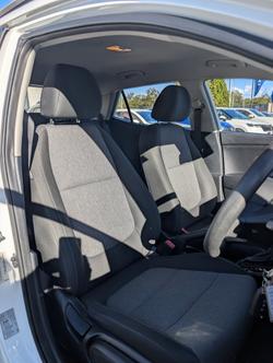 2024 KIA STONIC YB