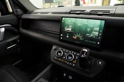 2023 Land Rover Defender 110 D300 X-Dynamic HSE