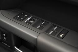 2023 Land Rover Defender 110 D300 X-Dynamic HSE