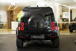 2023 Land Rover Defender 110 D300 X-Dynamic HSE