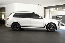 2023 BMW X7 xDrive40d M Sport