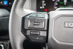 2025 Toyota PRADO GXL