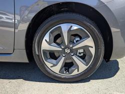 2025 SUZUKI SWIFT HYBRID GLX