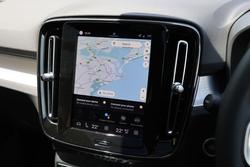 2025 Volvo XC40 Ultra B4 Dark