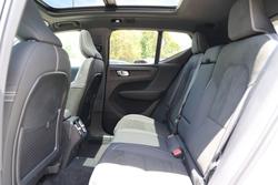 2025 Volvo XC40 Ultra B4 Dark