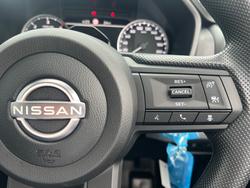 2026 Nissan Navara SL