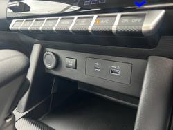 2026 Nissan Navara SL