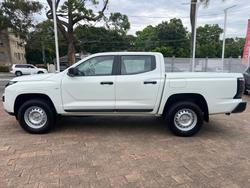 2026 Nissan Navara SL