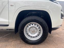 2026 Nissan Navara SL