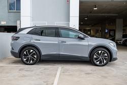 2025 Volkswagen ID.4 Pro