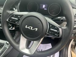 2022 Kia
Seltos S