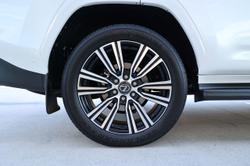 2025 Lexus LX700h LX700h Sports Luxury 3.5L 1MHV Automatic Wagon 3D26290 001