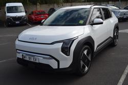 2025 KIA
EV3 2025 KIA EV3 SV EV3 EARTH FWD LR SUBTLE GREY INT