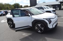 2025 KIA
EV3 2025 KIA EV3 SV EV3 EARTH FWD LR SUBTLE GREY INT