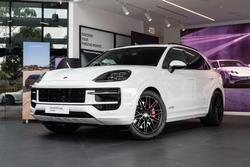 2025 Porsche Cayenne GTS