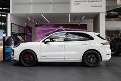 2025 Porsche Cayenne GTS