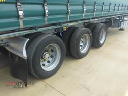 2013 Maxitrans 22 Pallet Curtainsider   