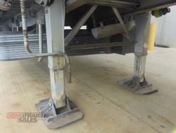 2013 Maxitrans 22 Pallet Curtainsider   